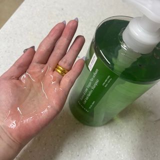닥터시드 티트리 앤 라임 비건 지성케어 쿨 탈모 샴푸 (1000ml) — 5점을 준 리뷰어가 2024년 4월 올린 사용 사진