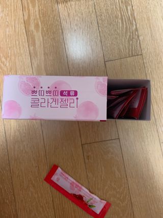 헬스업_쁘띠쁘띠석류콜라겐젤리_20g x 14포 — 5점을 준 리뷰어가 2021년 1월 올린 사용 사진