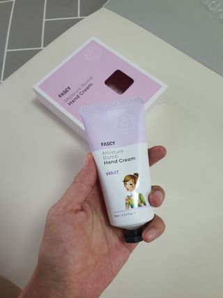 파시 FASCY 高保湿ハンドクリーム40ml+80ml セット — 5점을 준 리뷰어가 2021년 7월 올린 사용 사진