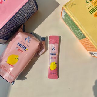 비타앤C 레몬맛, 망고맛 — 5점을 준 리뷰어가 2021년 5월 올린 사용 사진