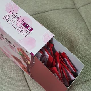 헬스업_쁘띠쁘띠석류콜라겐젤리_20g x 14포 — 5점을 준 리뷰어가 2021년 2월 올린 사용 사진