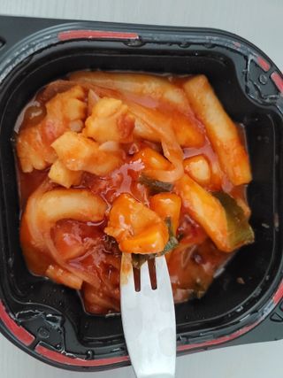 한성기업 무볼레 닭떡볶이+해물떡볶이 2종 세트 — 5점을 준 리뷰어가 2021년 10월 올린 사용 사진