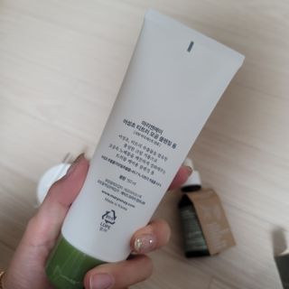 마리엔메이 센서티브 수딩 젤 크림 + 어성초 티트리 추출물 세럼 + 어성초 티트리 모공 클렌징 폼 — 5점을 준 리뷰어가 2021년 9월 올린 사용 사진