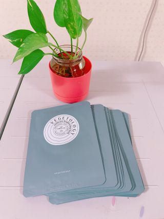 베지톨로지 비니페린 브라이트닝 마스크 (10매입) — 5점을 준 리뷰어가 2022년 8월 올린 사용 사진