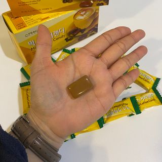(주) 피치코리아 믹스커피캔디76g x2개입 — 4점을 준 리뷰어가 2022년 11월 올린 사용 사진