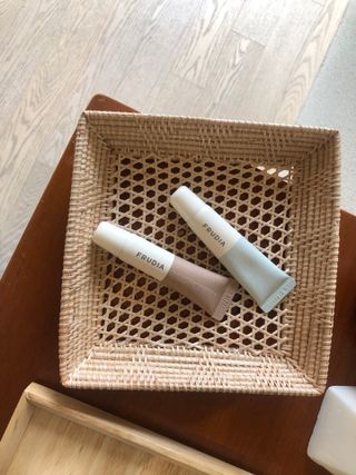 [후르디아] 올리브영 착한보습 비건 립버터 2종 — 5점을 준 리뷰어가 2021년 10월 올린 사용 사진