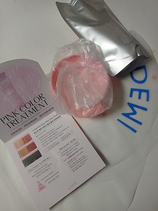 [유니프] 헤어 샤이니 핑크 컬러 트리트먼트 500g — 4점을 준 리뷰어가 2023년 10월 올린 사용 사진