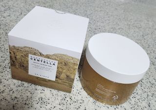 스킨1004 [SKIN1004] 마다가스카르 센텔라 퀵 카밍 패드 70매 130ml — 5점을 준 리뷰어가 2024년 9월 올린 사용 사진