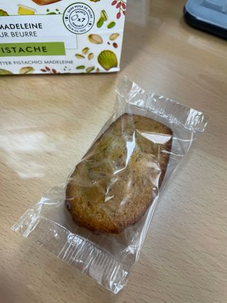 [메종콜리브리] 프랑스 마들렌 메종콜리브리 피스타치오 마들렌 2팩 — 5점을 준 리뷰어가 2021년 11월 올린 사용 사진