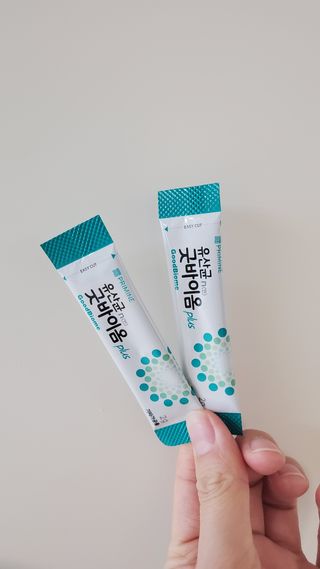 프리마인 유산균 국가지정연구소 선정, 살아있는 생유산균 200억 마리의 힘. 유산균n굿바이옴플러스 — 5점을 준 리뷰어가 2022년 3월 올린 사용 사진