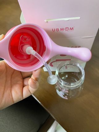 유비맘 트라이탄 코니빨대컵_컬러 랜덤 발송 — 5점을 준 리뷰어가 2021년 4월 올린 사용 사진
