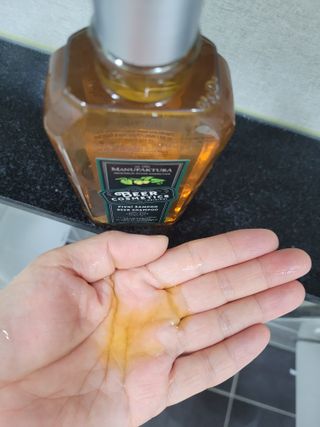 체코 비건화장품 마뉴팍투라 향좋은 천연 맥주샴푸 맥주샤워젤 — 5점을 준 리뷰어가 2022년 5월 올린 사용 사진