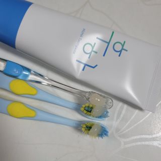 [심폐소생소] 무불소 임산부 천연 치약 — 5점을 준 리뷰어가 2021년 11월 올린 사용 사진