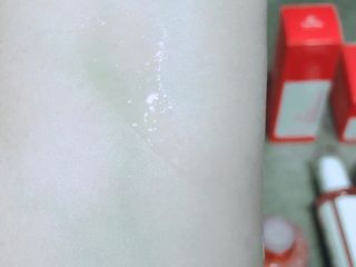 아이앤립 / EYENLIP 아이앤립 연어오일 리바이탈라이징 토너+앰플+크림 3종 세트 — 3점을 준 리뷰어가 2021년 5월 올린 사용 사진