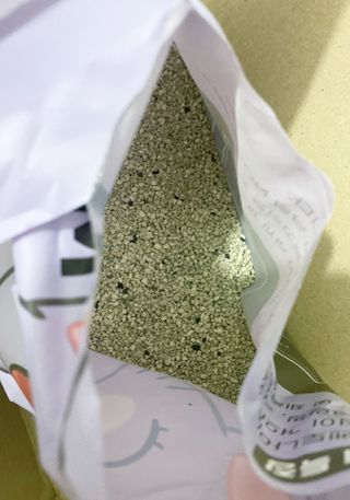 겟플렉스 켓플렉스 캣츠룸BS-1 고양이모래 4kg — 5점을 준 리뷰어가 2021년 1월 올린 사용 사진