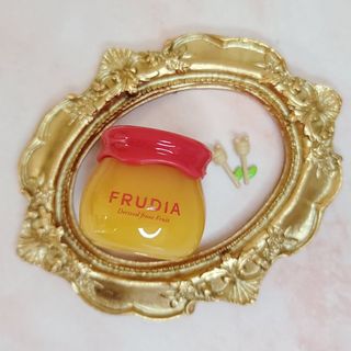 [후르디아] 올리브영 꿀과즙 립밤 2종 (블루베리/석류) — 5점을 준 리뷰어가 2022년 11월 올린 사용 사진
