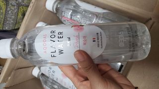 아쿠아스 플레이버워터 [아쿠아스] 제로칼로리 플레이버워터 복숭아/청포도 1BOX 20개입 — 4.5점을 준 리뷰어가 2021년 4월 올린 사용 사진