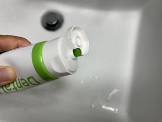 프리마인 유해균 뿐만 아니라 유익균까지 씻어내는 치약은 그만, 건강한 구강환경을 만드는 덴탈엔오 — 5점을 준 리뷰어가 2022년 8월 올린 사용 사진