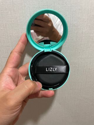 리즐리 씨슬릭 톤업 쿨링 쿠션 15g — 3점을 준 리뷰어가 2021년 7월 올린 사용 사진