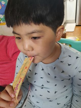 다나음 셀렌에 빠진 아연면역젤리 열대과일맛+사과맛 — 5점을 준 리뷰어가 2021년 3월 올린 사용 사진