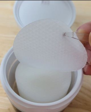산다화 비타민씨 화이트닝 토너 패드 — 5점을 준 리뷰어가 2023년 5월 올린 사용 사진