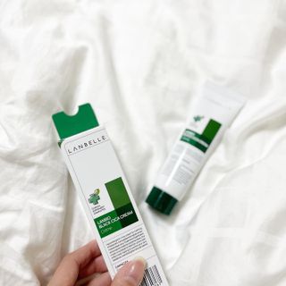 랑벨 랑바이오 블랙 시카 크림 50ml(블랙비 프로폴리스, 시카 4종, 판테놀 10 함유) — 5점을 준 리뷰어가 2022년 4월 올린 사용 사진