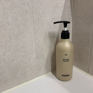 패스트힐(fast heal) 패스트힐 탈모증상완화샴푸 470ml — 5점을 준 리뷰어가 2023년 9월 올린 사용 사진