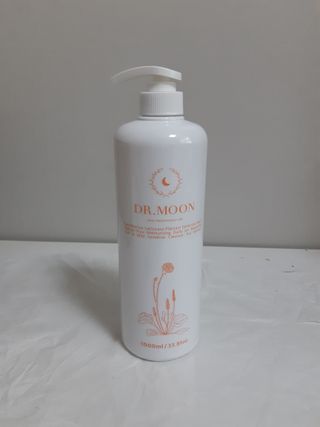 프리[닥터문] 유산균 락토케어 질경초 여성청결제 1000ml (젤타입) — 5점을 준 리뷰어가 2022년 6월 올린 사용 사진