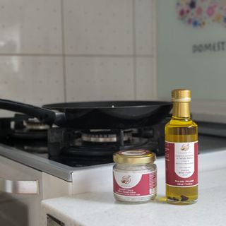 [딜리셔스코드] 타르투피 알레산드로 로시 트러플 소금 100g +트러플 오일 100ml set — 5점을 준 리뷰어가 2022년 5월 올린 사용 사진