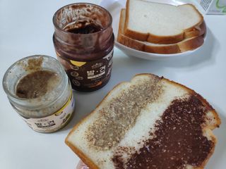 진테이블 발.견 스프레드  오리지널믹스 90g + 카카오스윗믹스 90g 2종 세트 — 4.5점을 준 리뷰어가 2022년 8월 올린 사용 사진