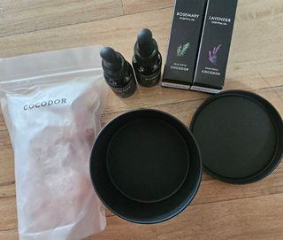 [코코도르] 스톤 에센셜 디퓨저 세트 (틴케이스+스톤+에센셜오일 20ml*2ea) — 5점을 준 리뷰어가 2024년 8월 올린 사용 사진