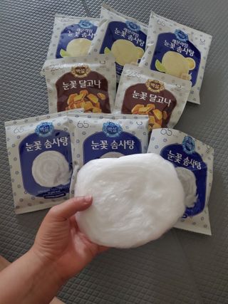 딜라이트 프로젝트  달콤한 눈꽃 간식세트( 눈꽃 솜사탕 / 레몬라임 솜사탕 / 달고나 총 7EA+스마트톡 증정) — 5점을 준 리뷰어가 2022년 5월 올린 사용 사진