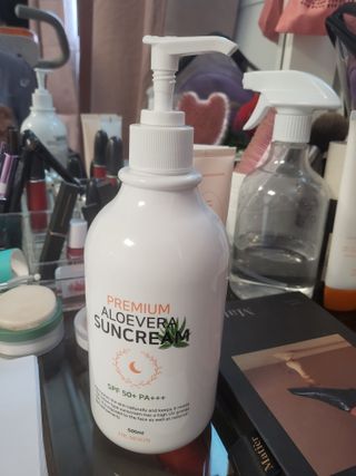 [닥터문] 프리미엄 알로에베라 선크림 500ml — 5점을 준 리뷰어가 2022년 6월 올린 사용 사진