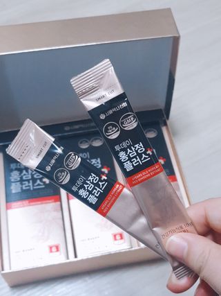 서울약사신협_투데이홍삼정플러스스틱_10g x 30포 — 5점을 준 리뷰어가 2021년 1월 올린 사용 사진