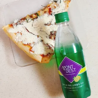 몽베스트 Montbest with Sparkling water Lemon OR Lime 20병(랜덤) — 5점을 준 리뷰어가 2022년 11월 올린 사용 사진