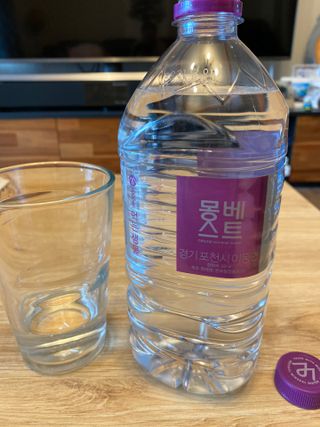 몽베스트 MONTBEST 1L 12입 — 5점을 준 리뷰어가 2022년 2월 올린 사용 사진