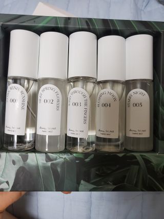 디어포레스트 [5개세트] 숲속의 하루 패브릭미스트 (섬유향수/ 룸스프레이) 50ml 5개 — 5점을 준 리뷰어가 2022년 8월 올린 사용 사진