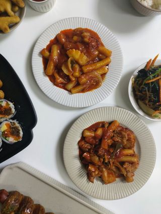 한성기업 무볼레 닭떡볶이+해물떡볶이 2종 세트 — 5점을 준 리뷰어가 2021년 9월 올린 사용 사진
