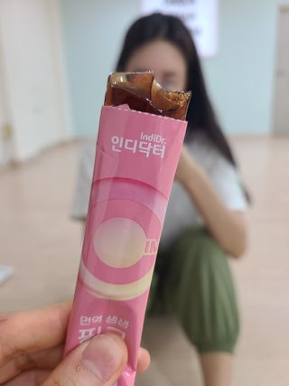 [인디닥터] 면역 생생 핑크 이뮨 젤리 — 5점을 준 리뷰어가 2022년 6월 올린 사용 사진