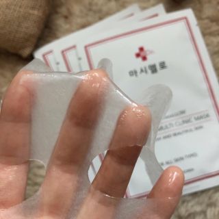 닥터마시멜로 마블러스 멀티 클리닉 마스크 — 5점을 준 리뷰어가 2021년 5월 올린 사용 사진