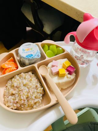 유비맘 트라이탄 코니빨대컵_컬러 랜덤 발송 — 5점을 준 리뷰어가 2020년 12월 올린 사용 사진