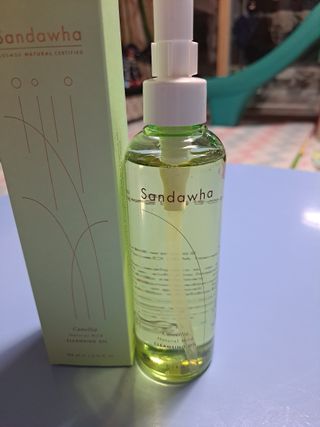 스킨큐어 산다화 순한 클렌징 동백 오일 200ml — 4점을 준 리뷰어가 2023년 8월 올린 사용 사진