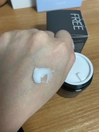 비프리코스메틱 뉴 프레쉬 크림 80ml — 5점을 준 리뷰어가 2023년 3월 올린 사용 사진
