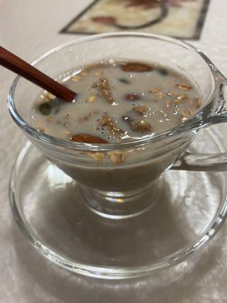 [그래한끼] 무설탕/저당 시리얼타입 수제그래놀라 (40gX10개) — 5점을 준 리뷰어가 2022년 8월 올린 사용 사진
