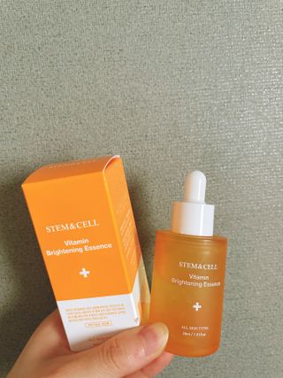 체르엠 스템앤셀 비타민 브라이트닝 에센스 30ml 1개 — 5점을 준 리뷰어가 2021년 8월 올린 사용 사진