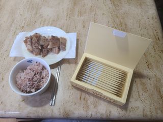 디오르 파인화이트 & 버닝레드 — 5점을 준 리뷰어가 2022년 1월 올린 사용 사진