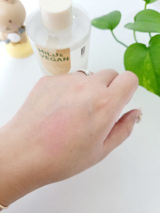 [후르디아] 눈시림없는 올영 립앤아이 리무버 — 5점을 준 리뷰어가 2024년 1월 올린 사용 사진