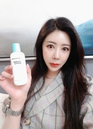 리더스코스메틱 리더스 카밍 바이오틱스 에센스 워터 — 5점을 준 리뷰어가 2021년 7월 올린 사용 사진