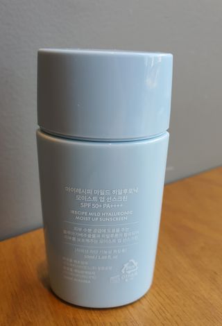아이레시피 마일드 히알루로닉 모이스트 업 선스크린 SPF50+ PA++++ — 5점을 준 리뷰어가 2023년 6월 올린 사용 사진