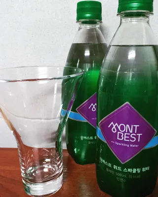 몽베스트 Montbest with Sparkling water Plain 20병 — 5점을 준 리뷰어가 2022년 5월 올린 사용 사진